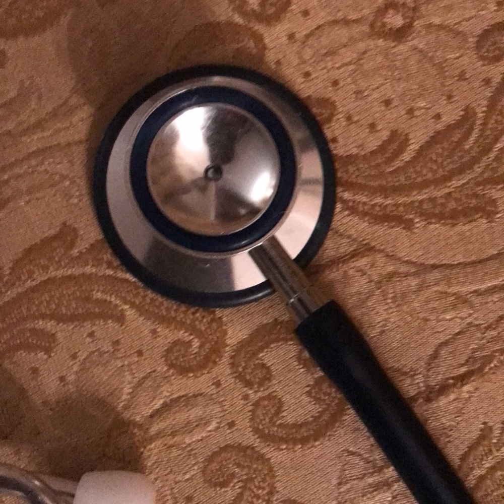 Stethoscope - Picture 3 of 7